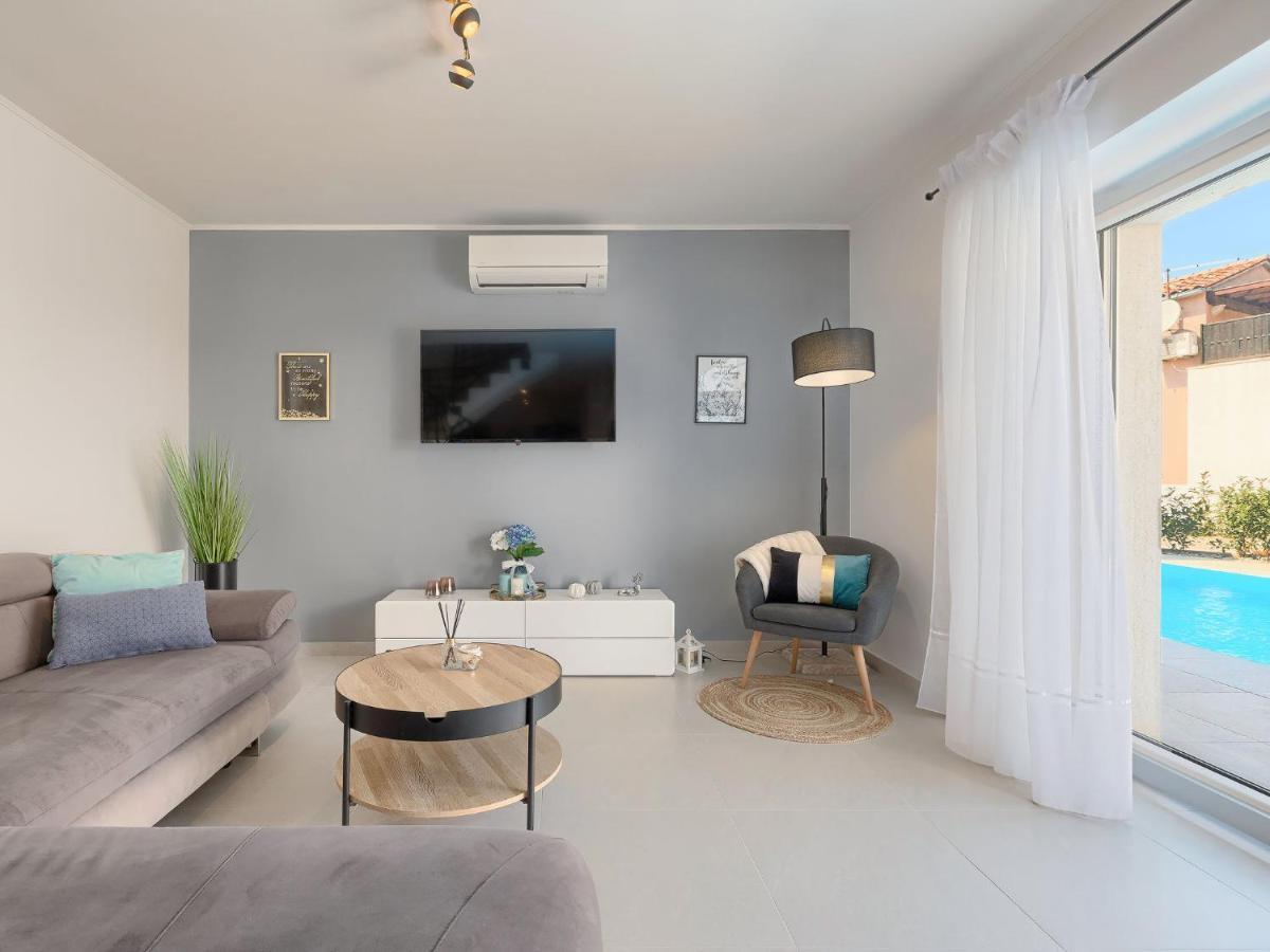 Holiday Home Villa Karmen - Roj454 By Interhome Sveti Petar u Sumi Ngoại thất bức ảnh
